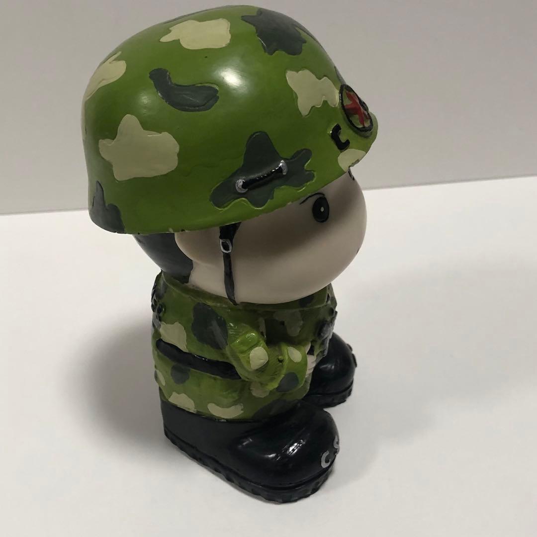 【珍品】激レア？　クレヨンしんちゃん？　自衛隊　フィギュア　貯金箱　迷彩服