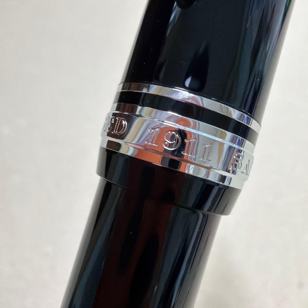 新品 SAILOR セーラー 万年筆 プロフェッショナル ギア 銀 EF 21k