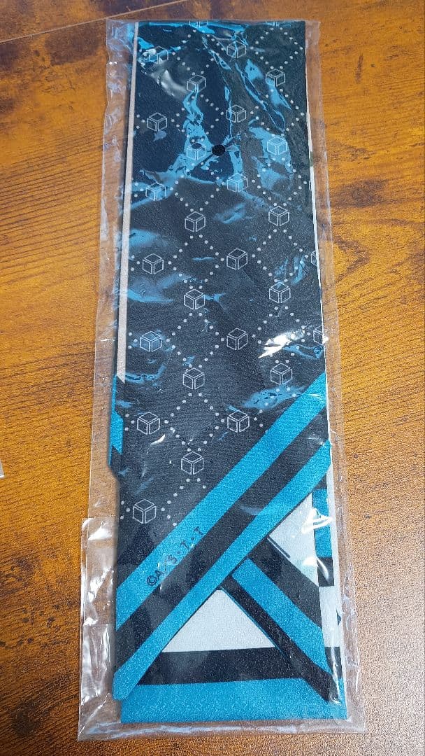 【限定】ワールドトリガー 缶バッジセット ＆ スカーフ（二宮・犬飼・隠岐）