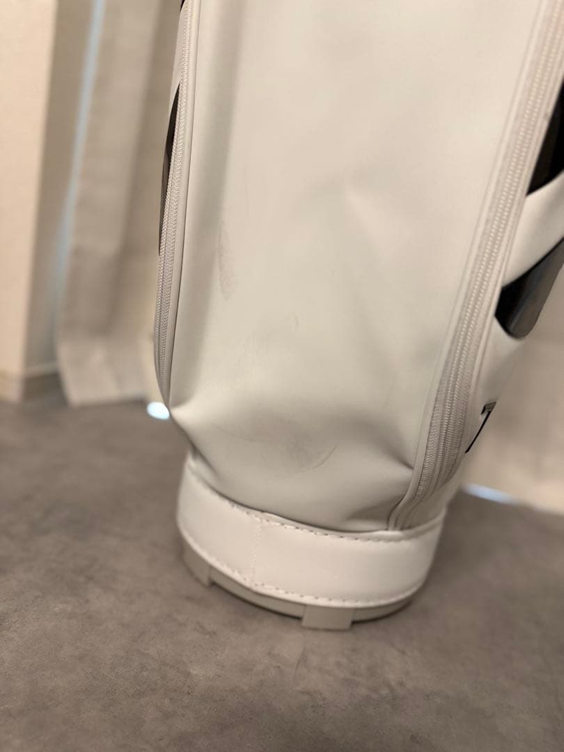 テーラーメイド 202年 キャディバッグ TJ147 白 8.5型