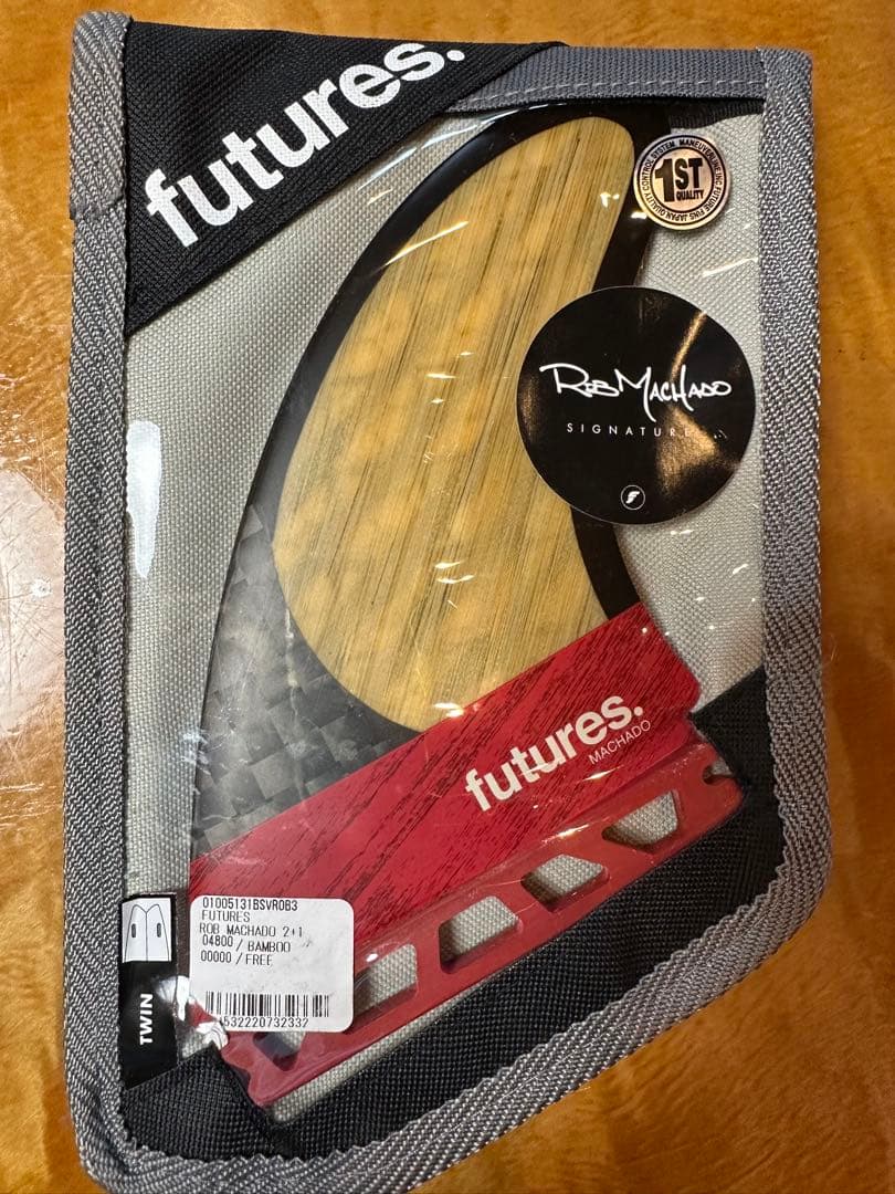 futures ロブマチャド　シグネチャーフィン フューチャーフィン　2＋1