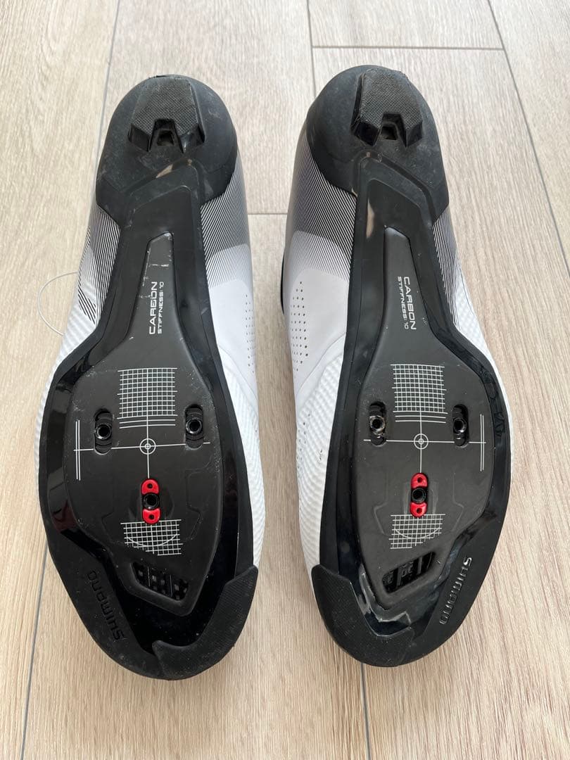 シマノ　ビンディングシューズ　RC7 SH-RC702 42E 26.5