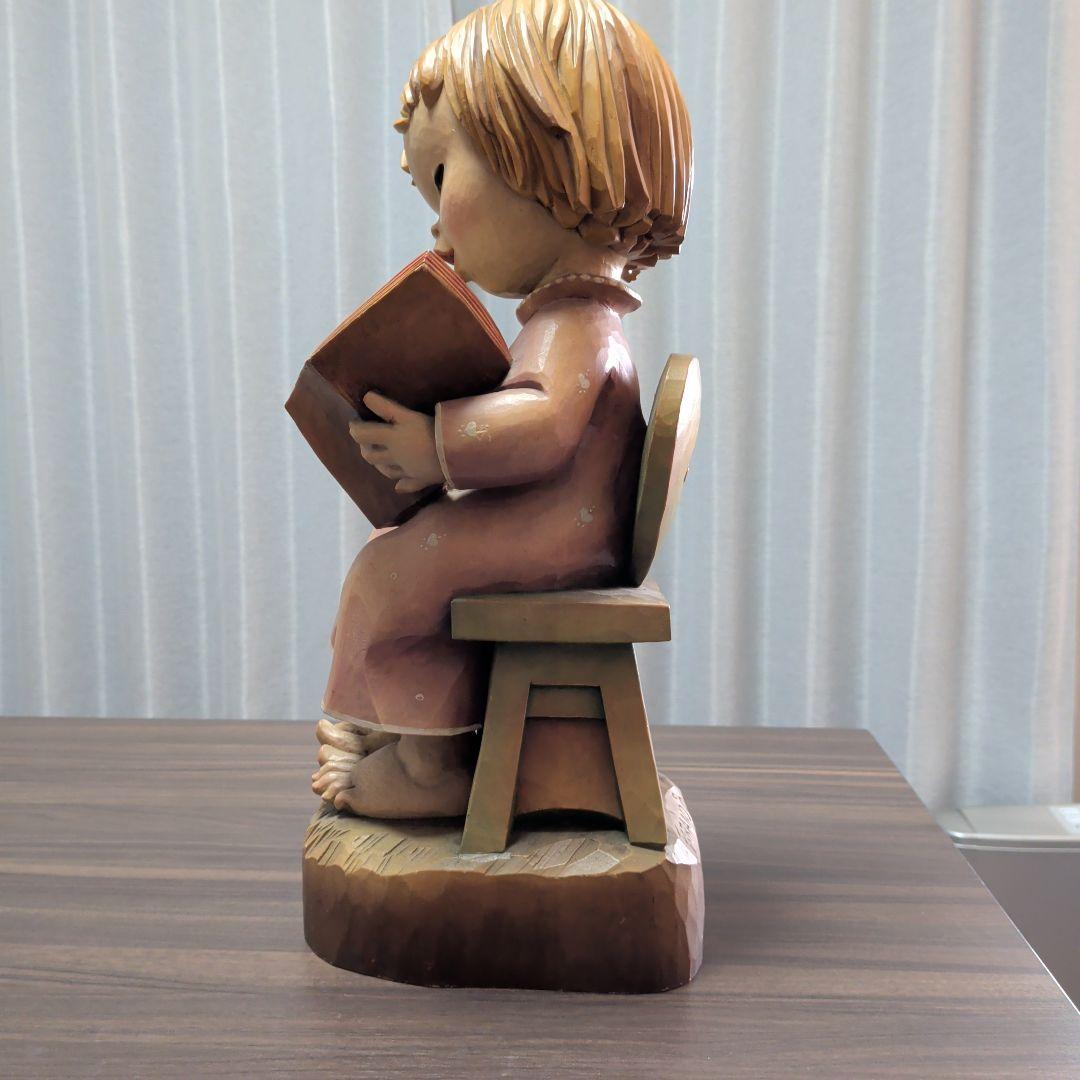 ANRIアンリ　フェランディス作　木製 子供の彫刻 本を読む　約44cm