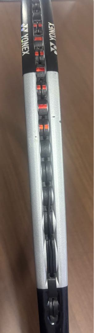 B*I様 Muscle Power MP700 MDテニスラケット