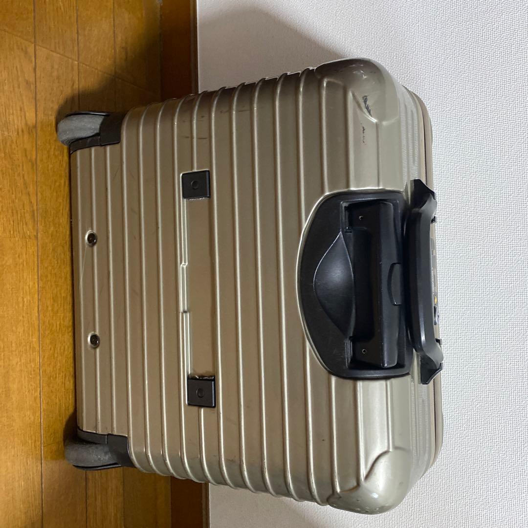 A*e様 RIMOWA/リモワ製の2輪サルサ ビジネストロリー ゴールド 25L