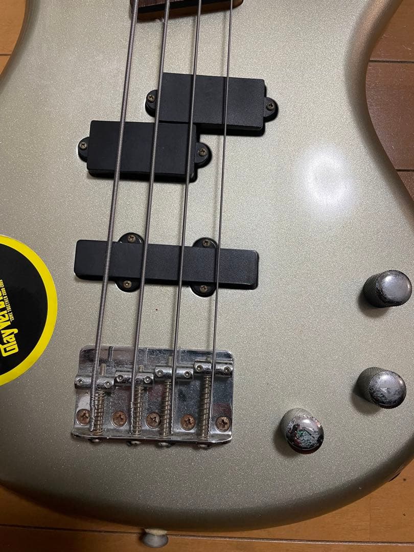 電子ギター韓国製