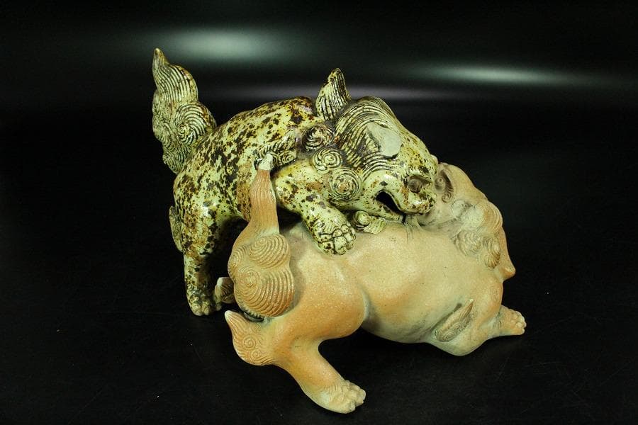 白備前 双獅子 置物 骨董 古美術 在銘(K-YC509)
