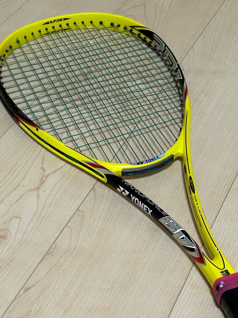状態良好 YONEX ナノフォース8Vレブ