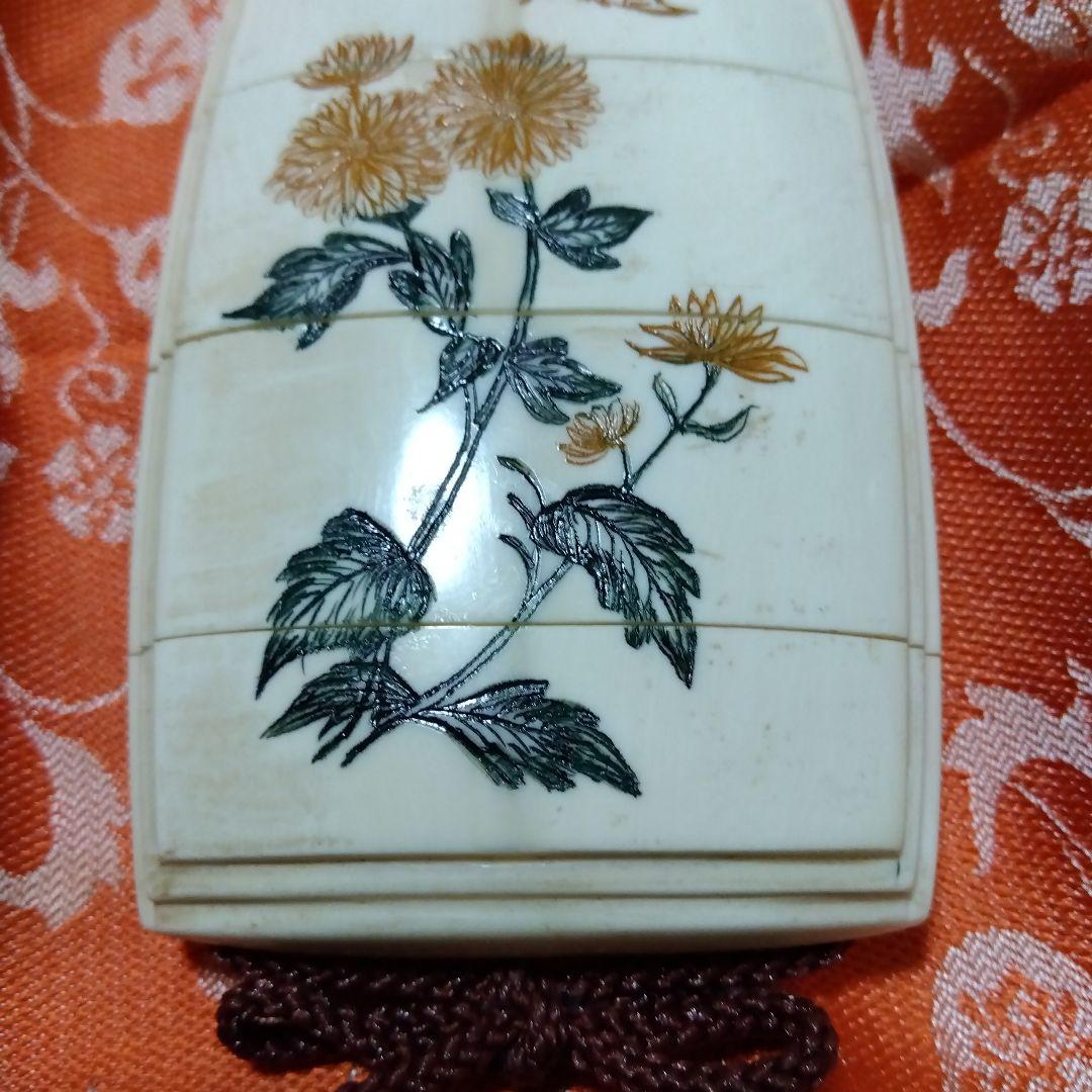 印籠　饅頭根付　さんご緒締　花鳥図　天然素材　上製桐箱＆保護布付