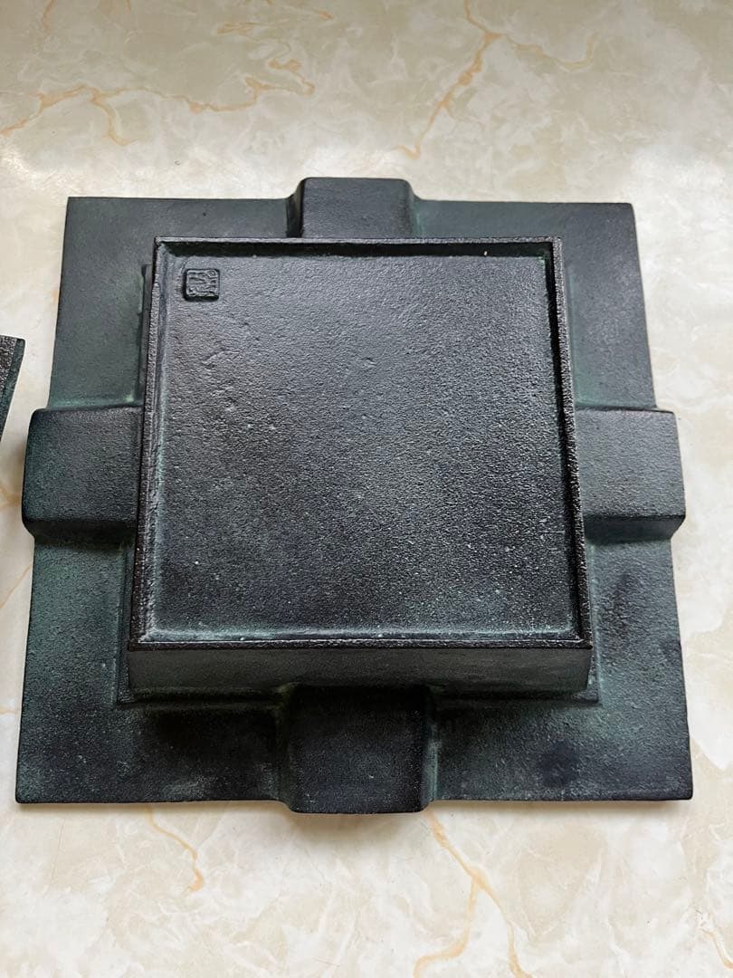 鋳鉄製カラフル灰皿 取り外し蓋付き