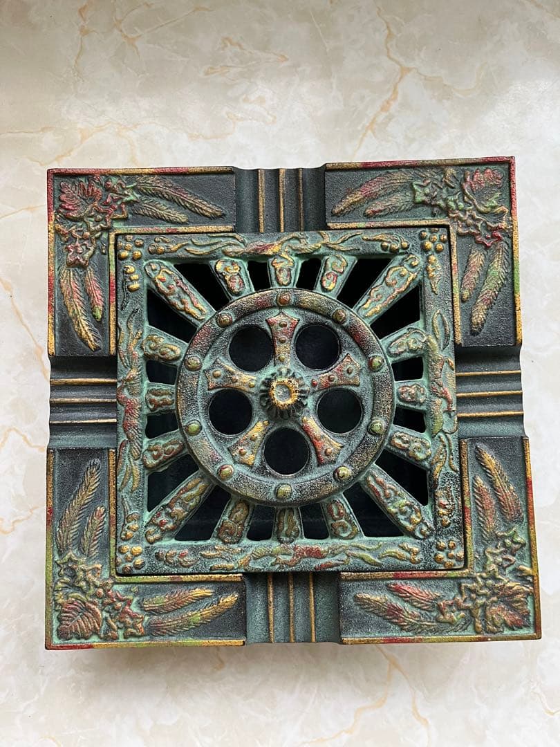 鋳鉄製カラフル灰皿 取り外し蓋付き