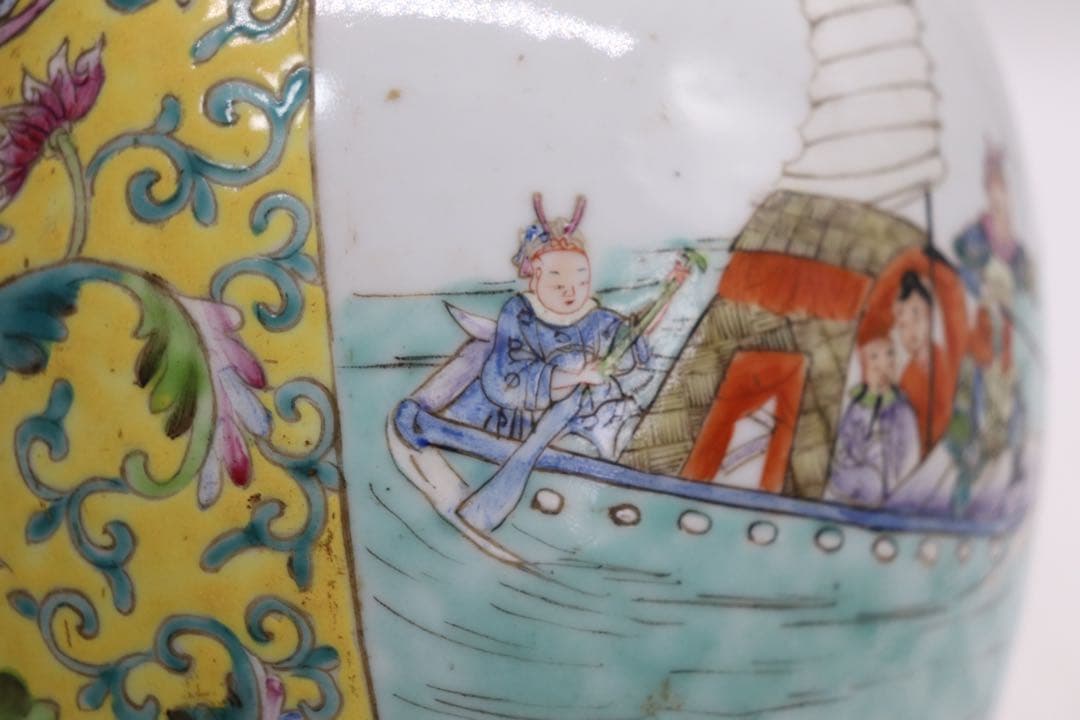中国　粉彩　人物紋壺　乾隆年製　送料込み1213