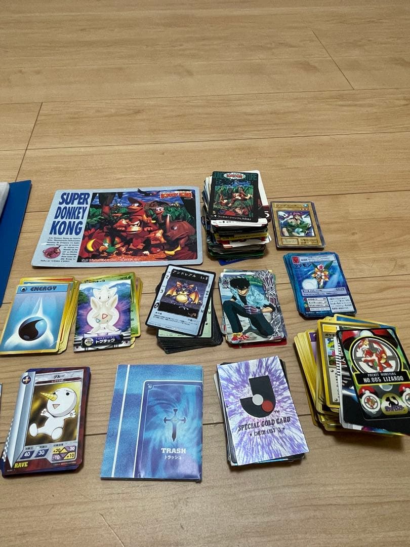 N*E様 遊戯王、ポケモンシールなどのまとめ売り