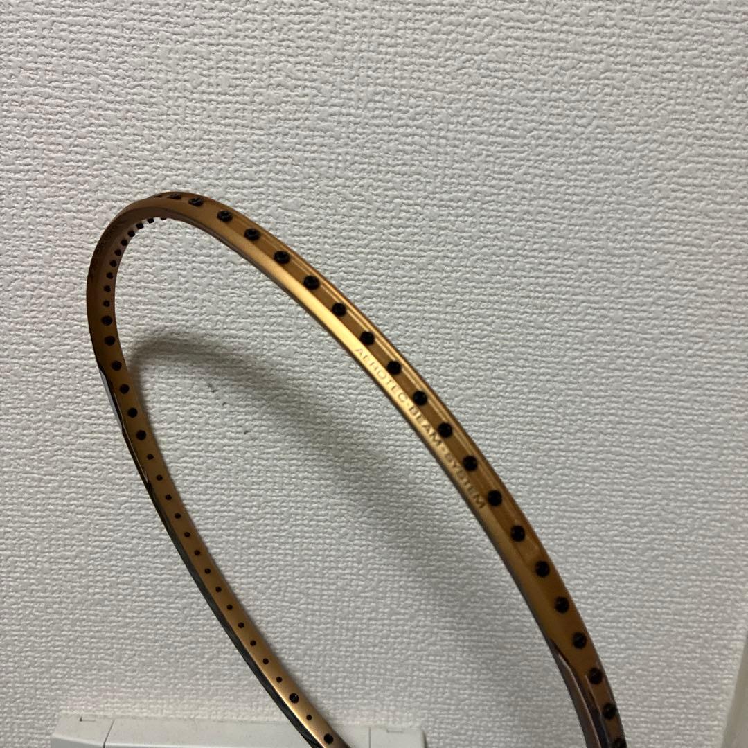 新品 3D CALIBRA 600 バドミントンラケット　li-ning