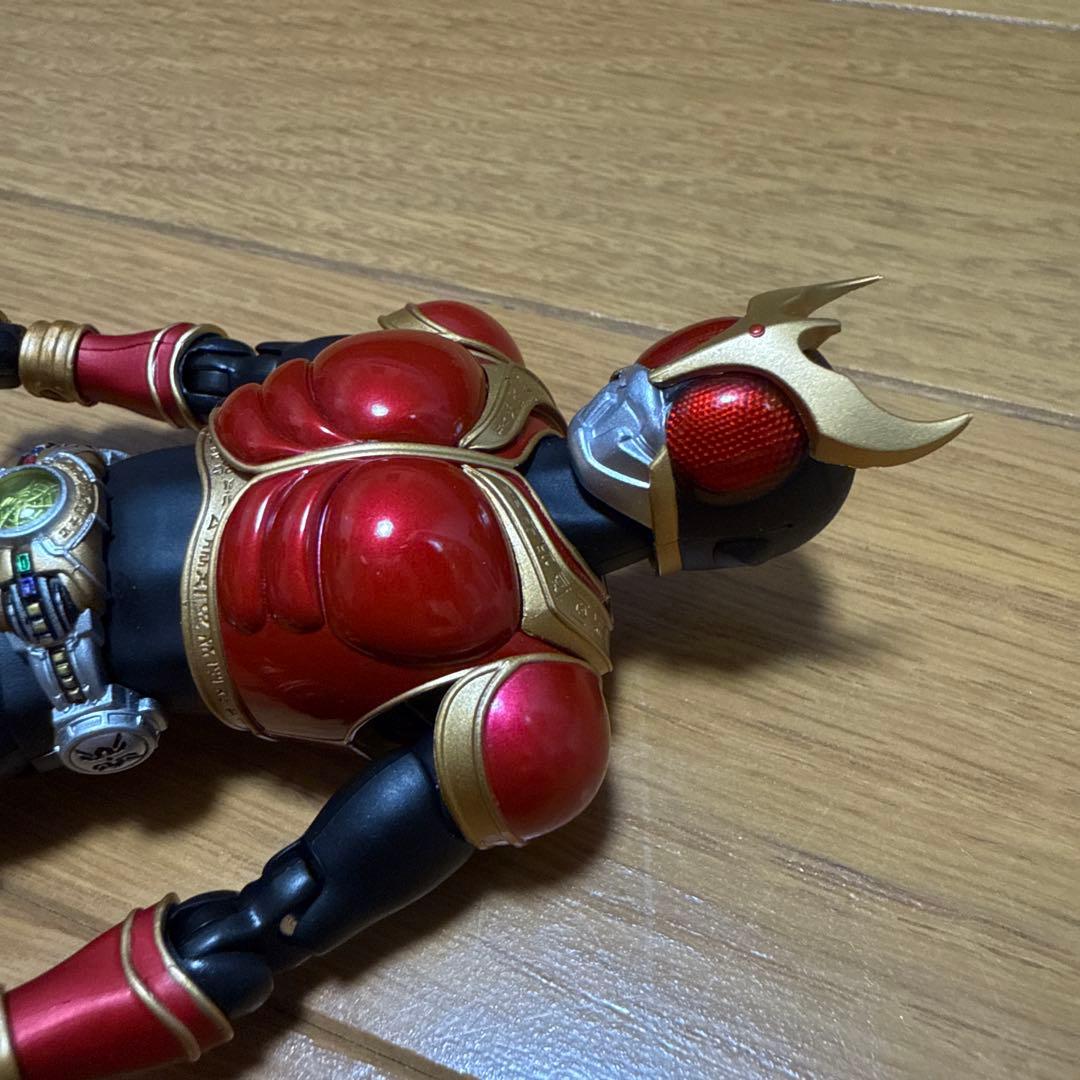 S.H.Figuarts 真骨彫製法　仮面ライダークウガ　ライジングマイティ