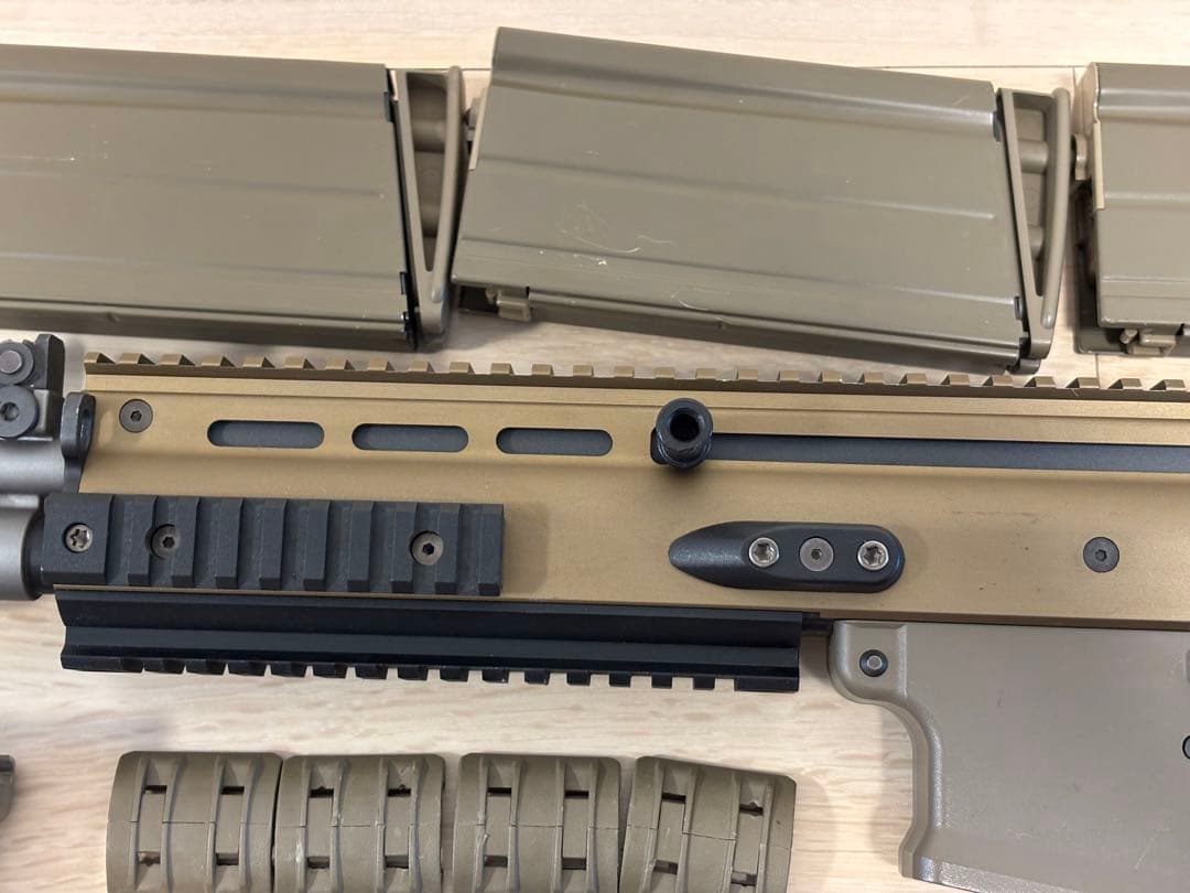 東京マルイ　次世代電動ガン　SCAR-H フラットダークアース