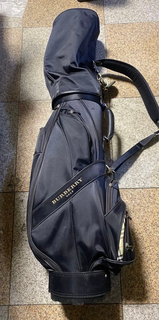 BURBERRY バーバリー ブラック ゴルフバッグ キャディバッグ 中古品