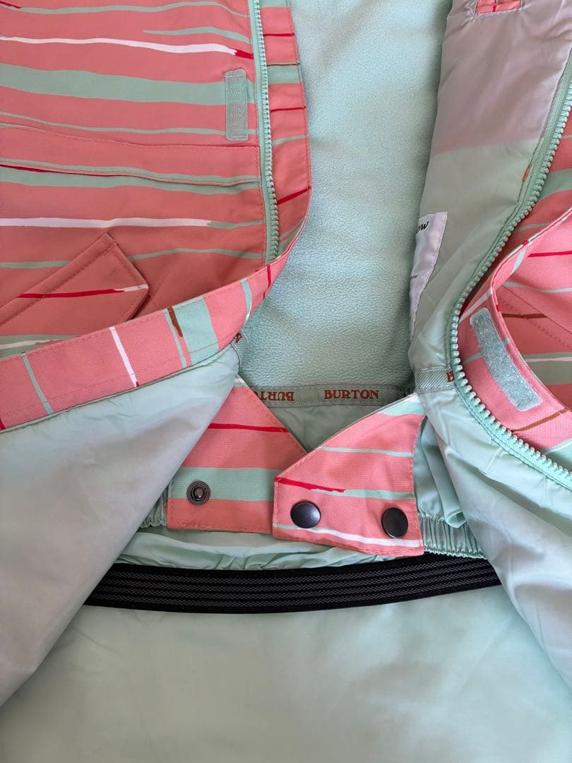 ★burtonキッズスノボード・スキーウェア上下セット★