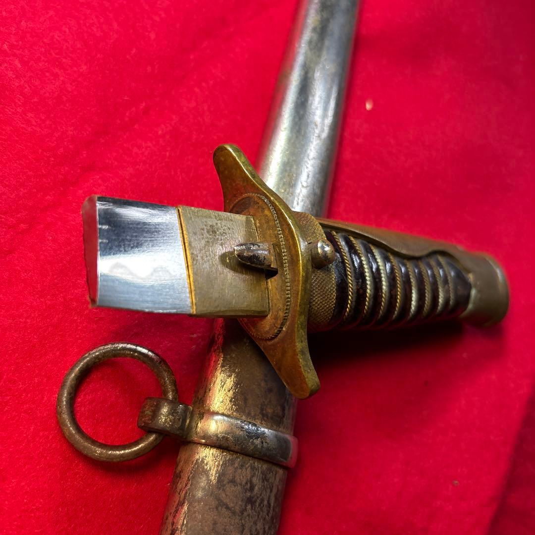 指揮刀　儀礼用　サーベル　旧日本警察　切断済み　刃無し　歴史的資料　コレクション