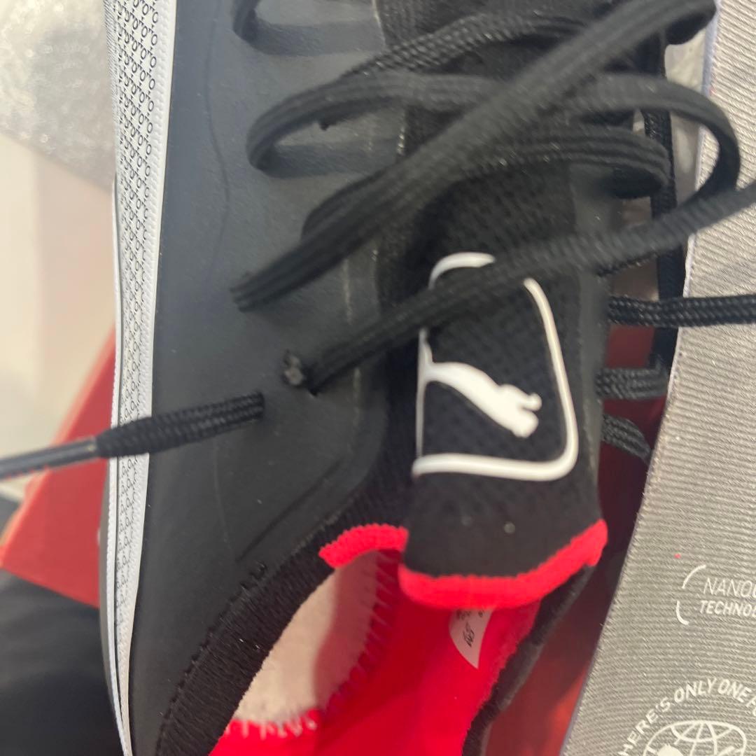 PUMA プーマ キングアルティメットHG/AG 黒色/白サイズ27.0