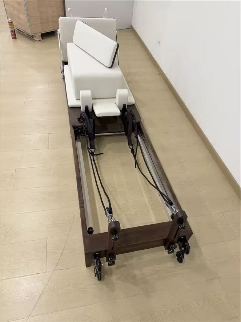 ［新品未使用］ピラティスリフォーマー クールなダークウッド