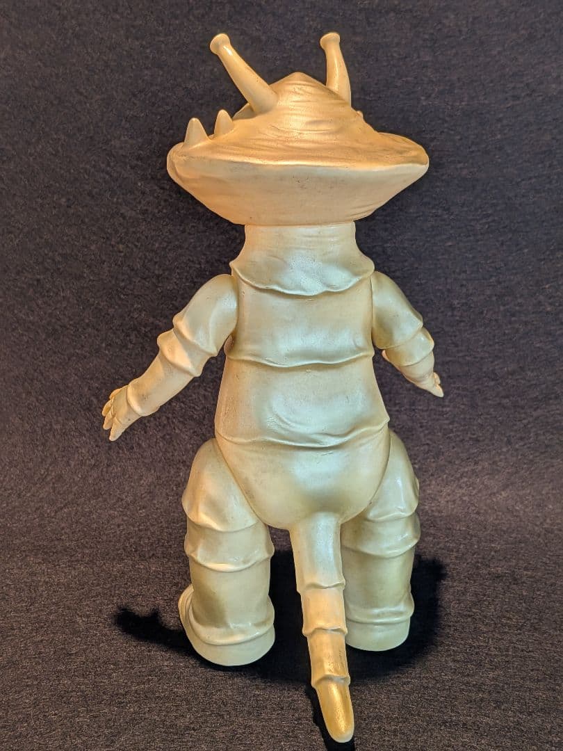 カネゴン　スタンダードサイズ　復刻版怪獣シリーズ