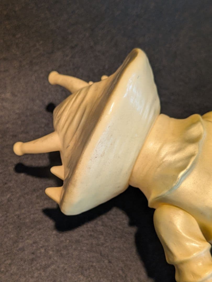 カネゴン　スタンダードサイズ　復刻版怪獣シリーズ