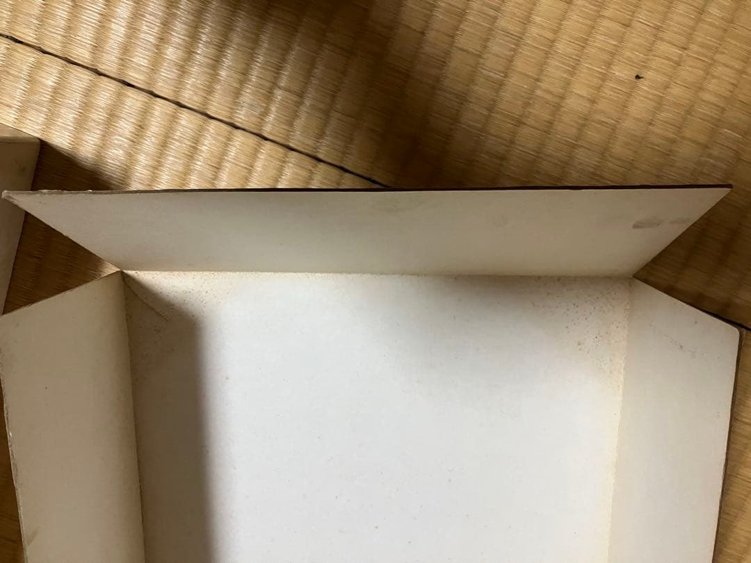 未開栓　古酒 レミーマルタン ルイ13世 箱あり　栓あり　箱に染み有り