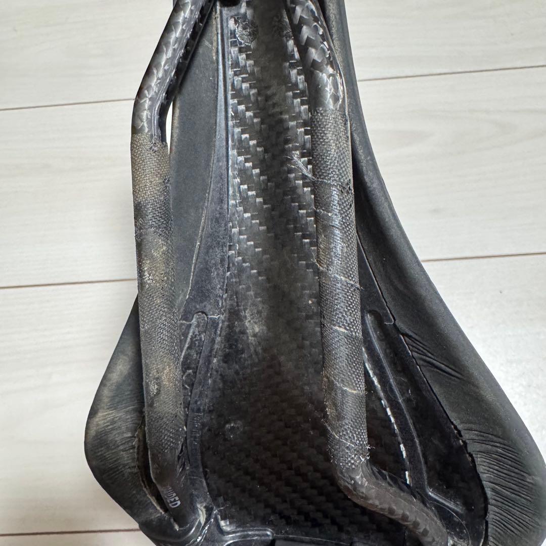 ARIONE R1 Regular フィジーク アリオネ R1 カーボン