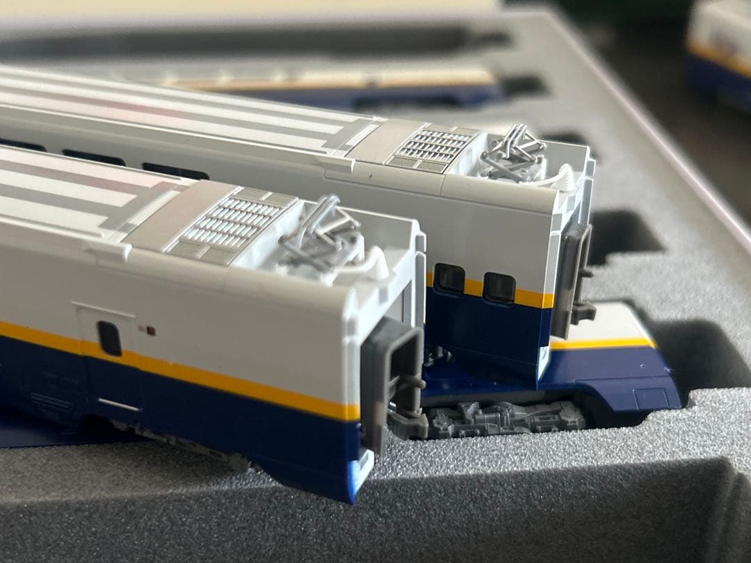 鉄道模型　Nゲージ　KATO 10-1730 e4系　新幹線　MAX