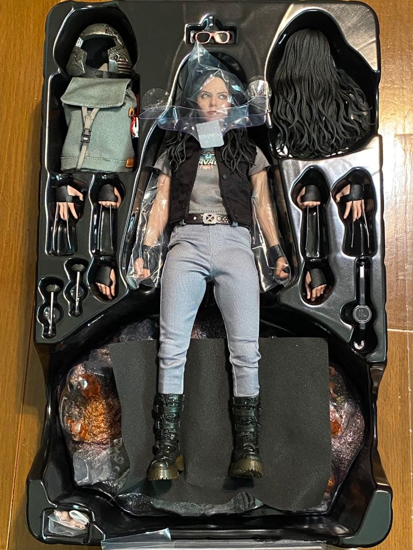 ホットトイズ ムービーマスターピース X-23 ローラ ウルヴァリンデッドプール