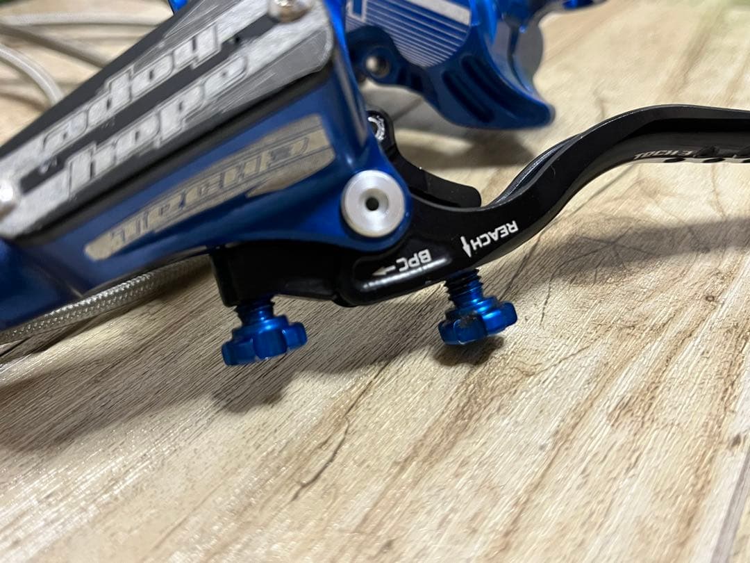 hope tech E v4 ブルー