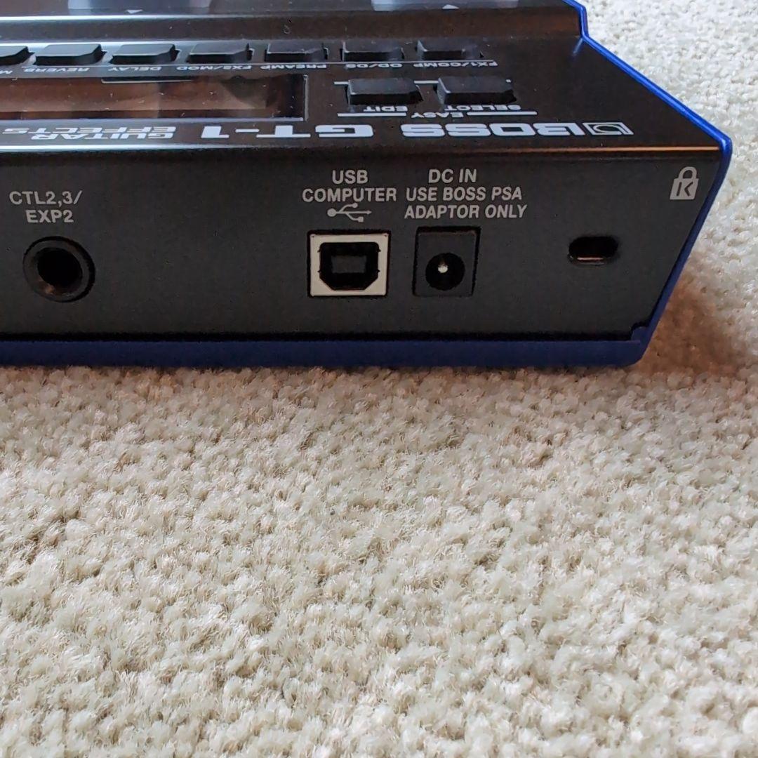 美品　BOSS GT-1 おまけ（解説本とACアダプター）付き