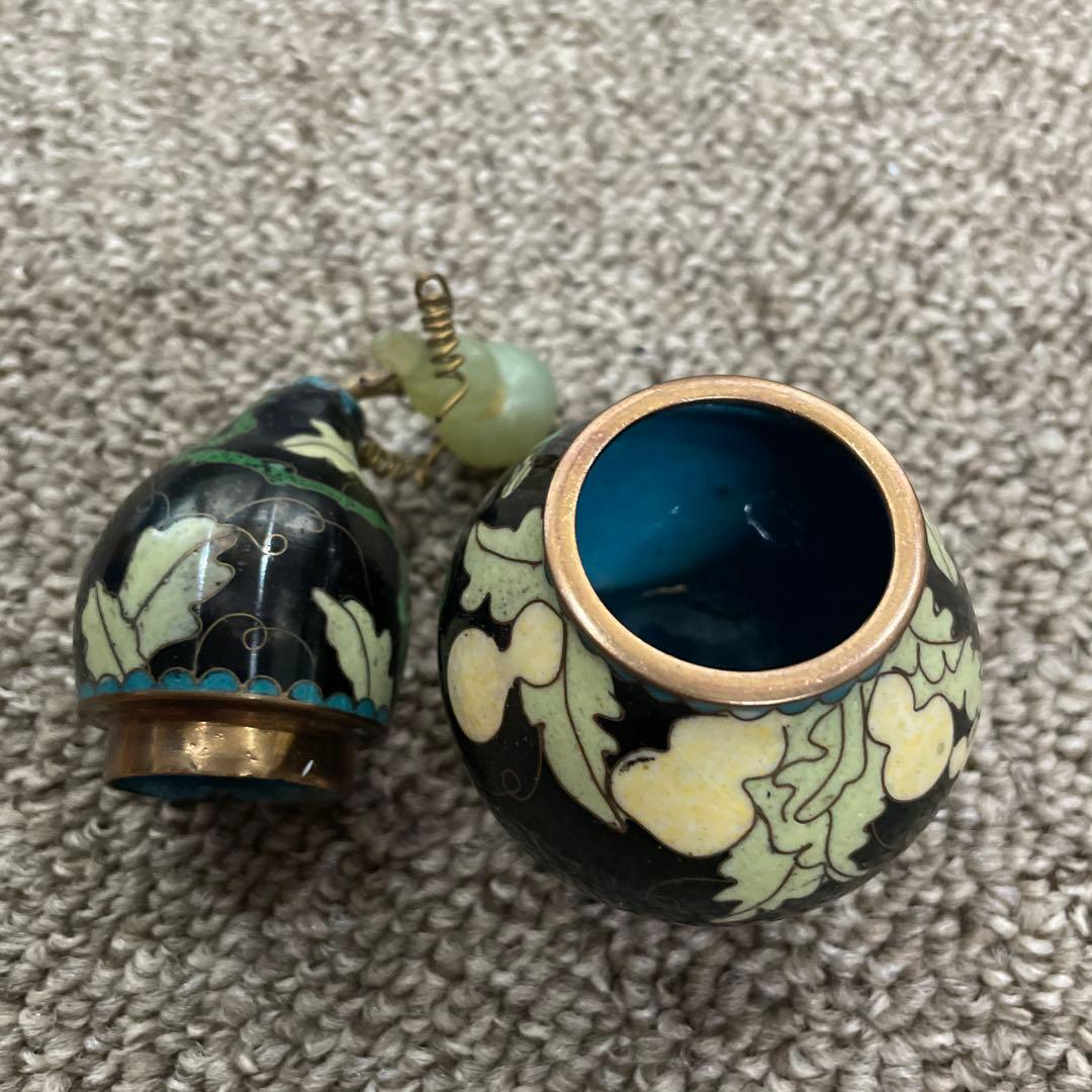 中国美術品　骨董品　瓢箪　ひょうたん 蝶々　台座付き