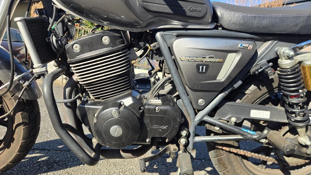 GPX レジェンド250ツイン2