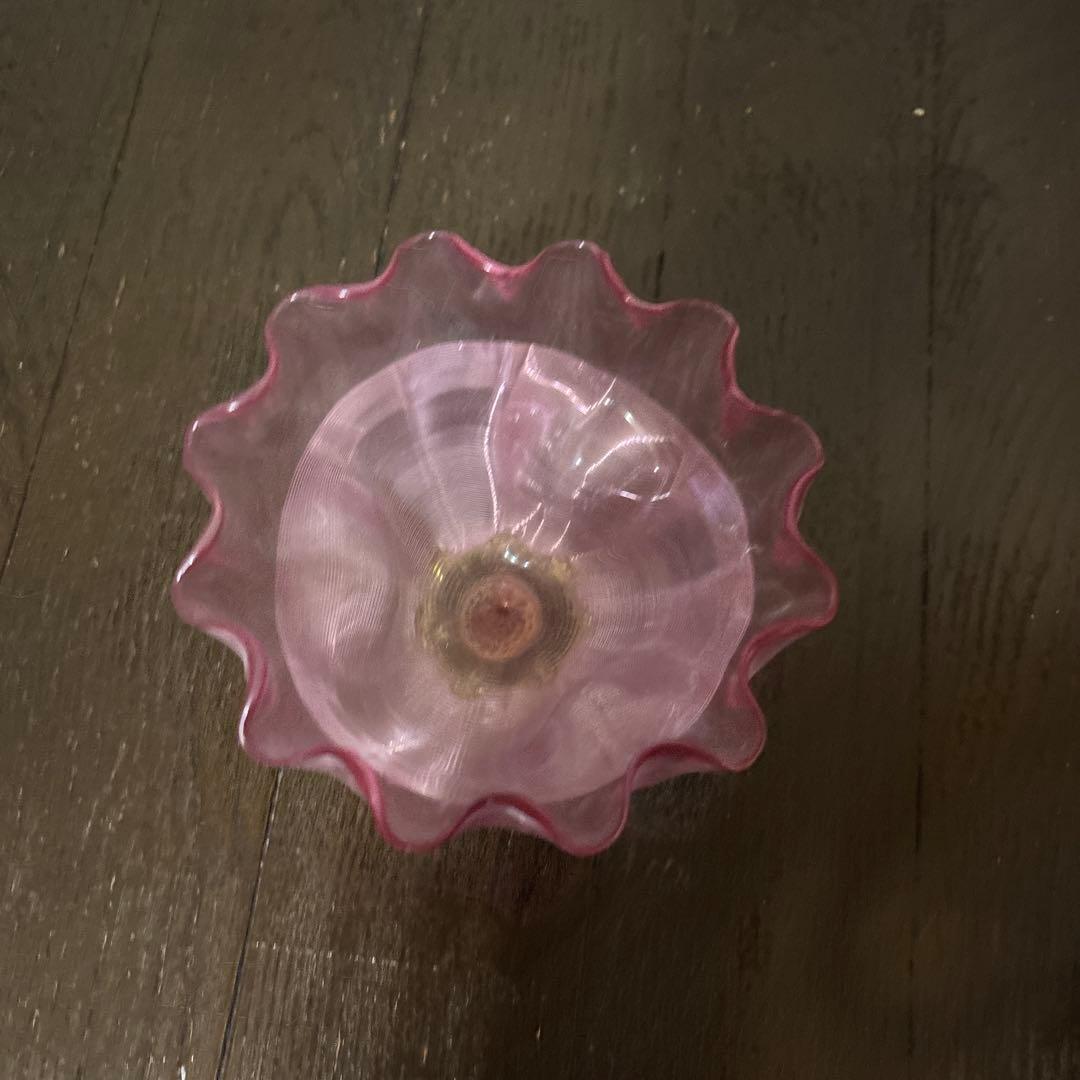 ピンクフリルエッジガラスボウル 20cm