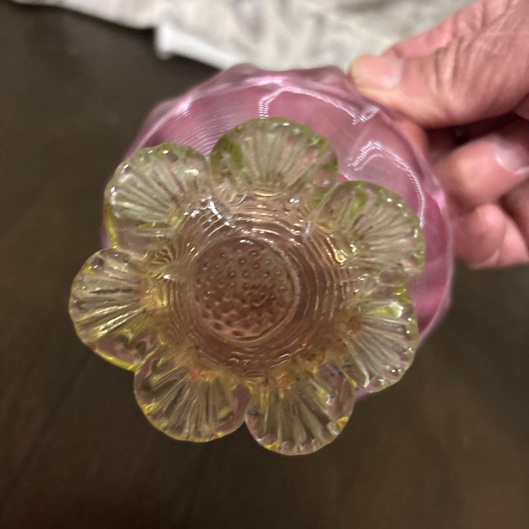 ピンクフリルエッジガラスボウル 20cm