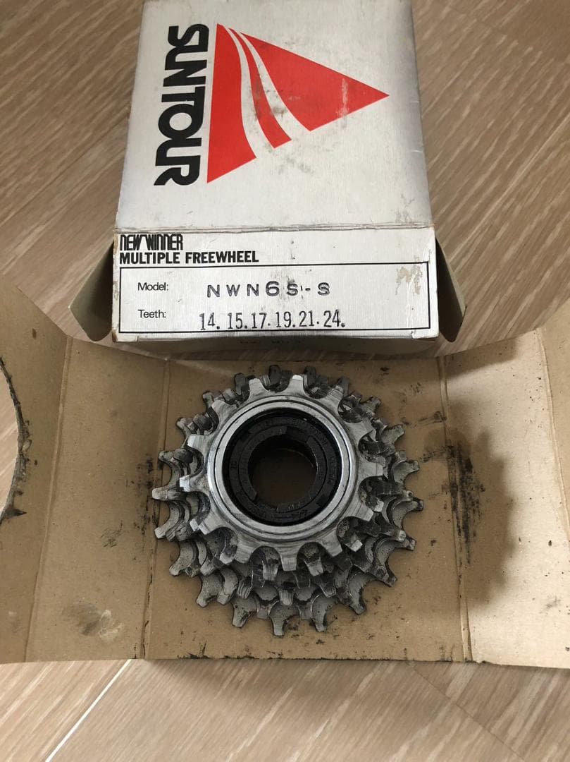 SUNTOUR WINNER PRO multiple freewheel　4個