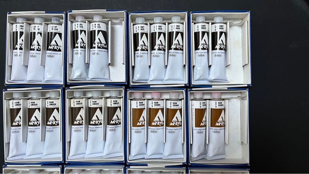 ホルベイン　アクリラ絵具　9号40mlチューブ21色セット。未使用中古品