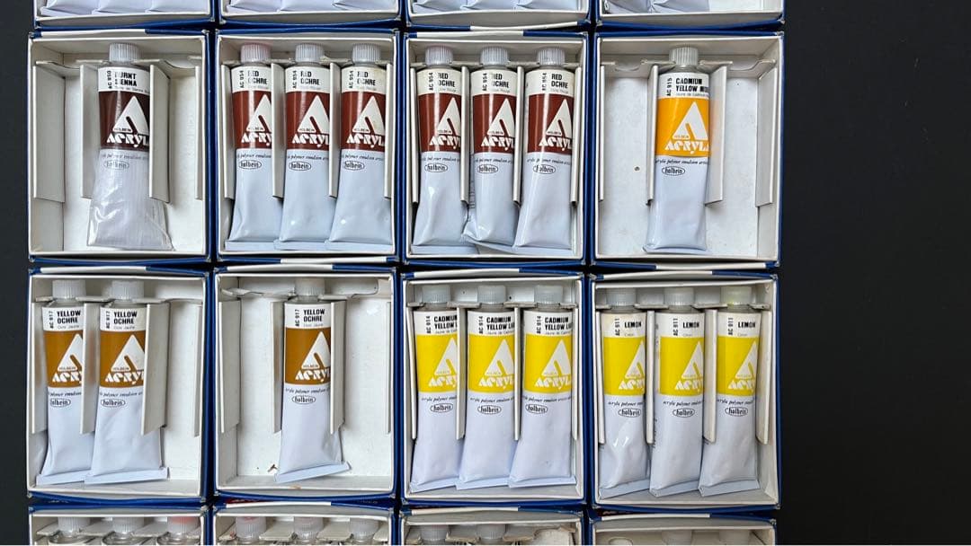 ホルベイン　アクリラ絵具　9号40mlチューブ21色セット。未使用中古品