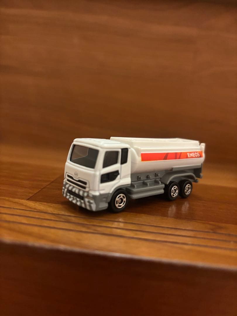 トミカ ミニカー コレクションセット売り（８台）