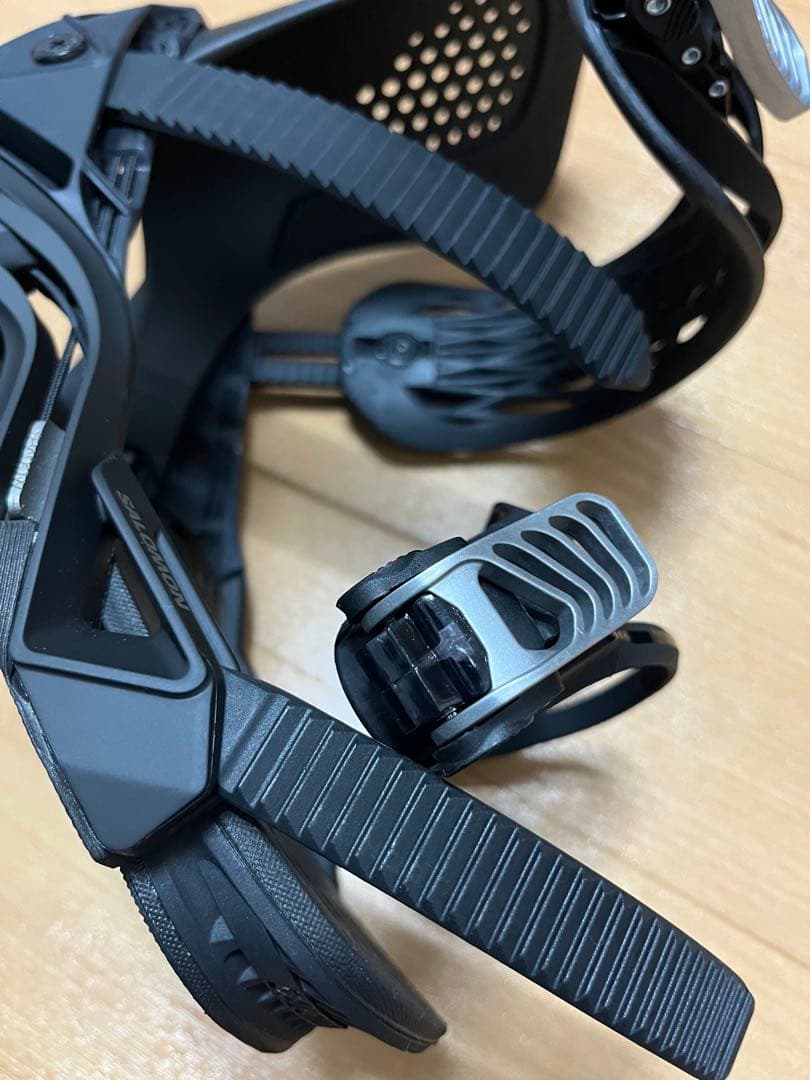 Salomon Hologram ブラック ビンディング M 美品