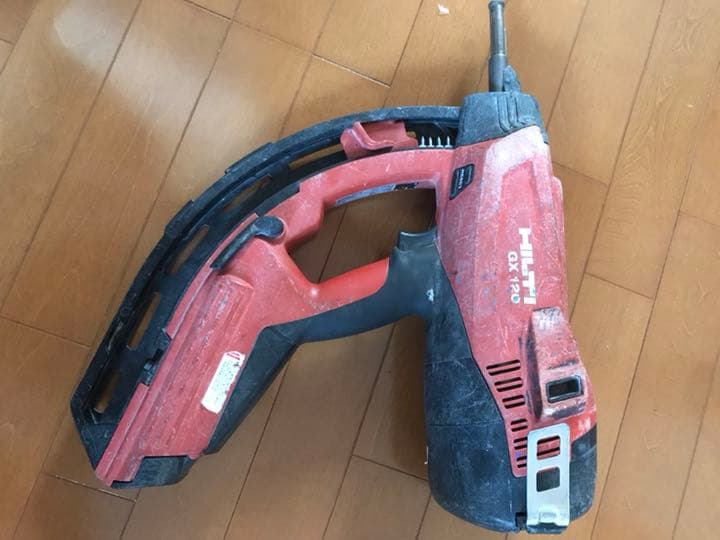 ヒルティーガス鋲打機