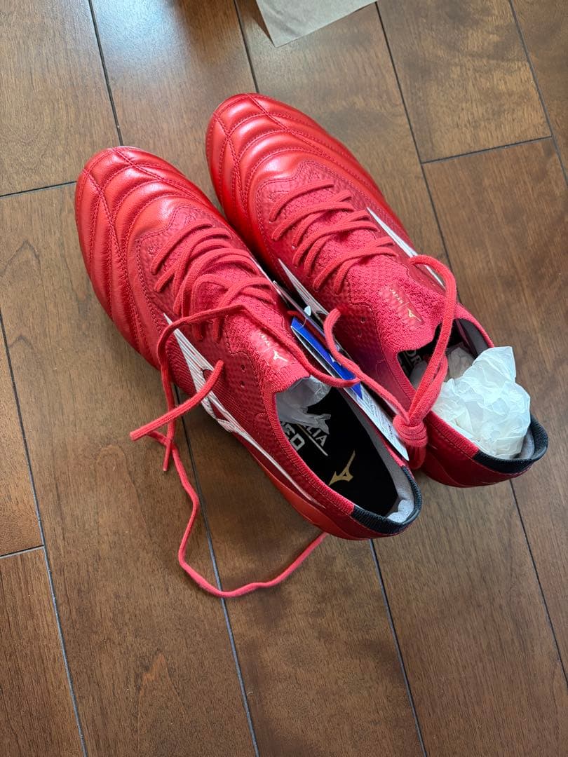 MIZUNO MORELIA NEO IV β JAPAN レッド　27.5