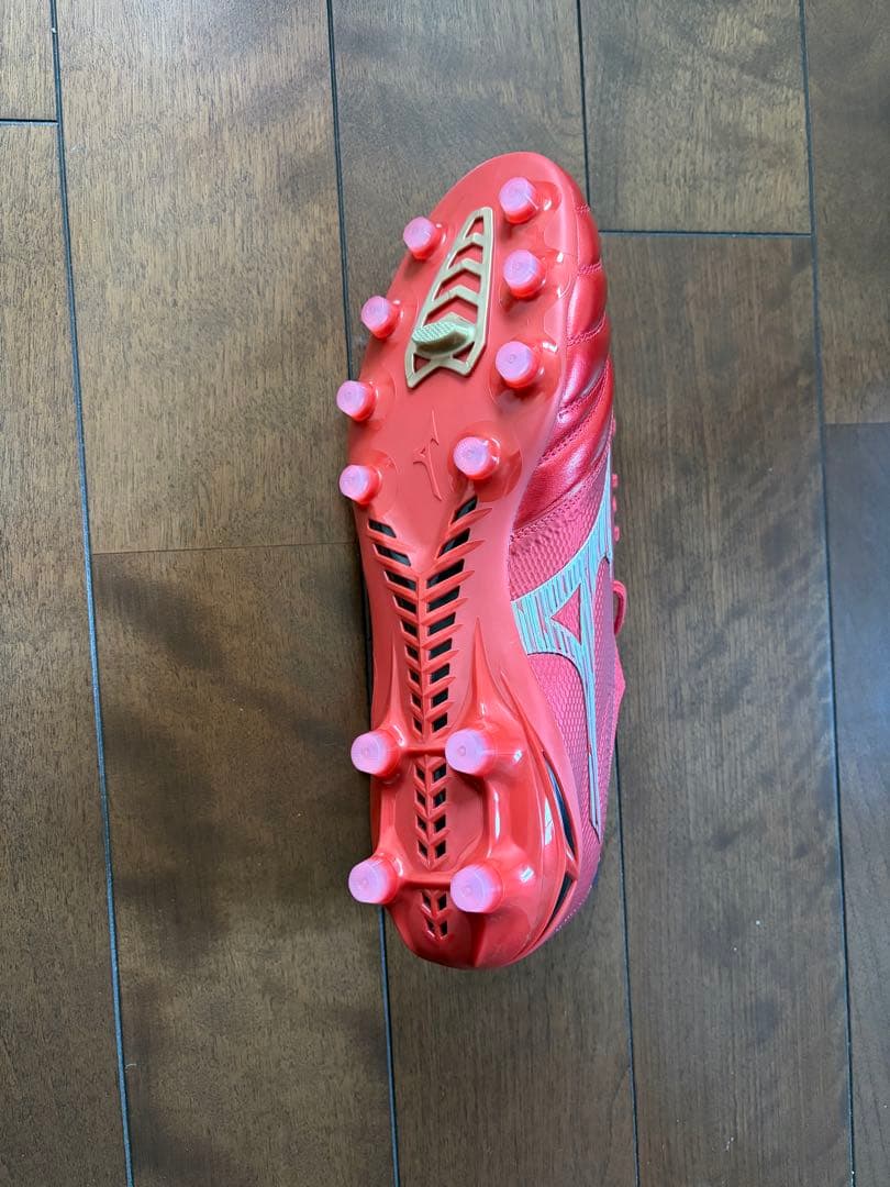 MIZUNO MORELIA NEO IV β JAPAN レッド　27.5