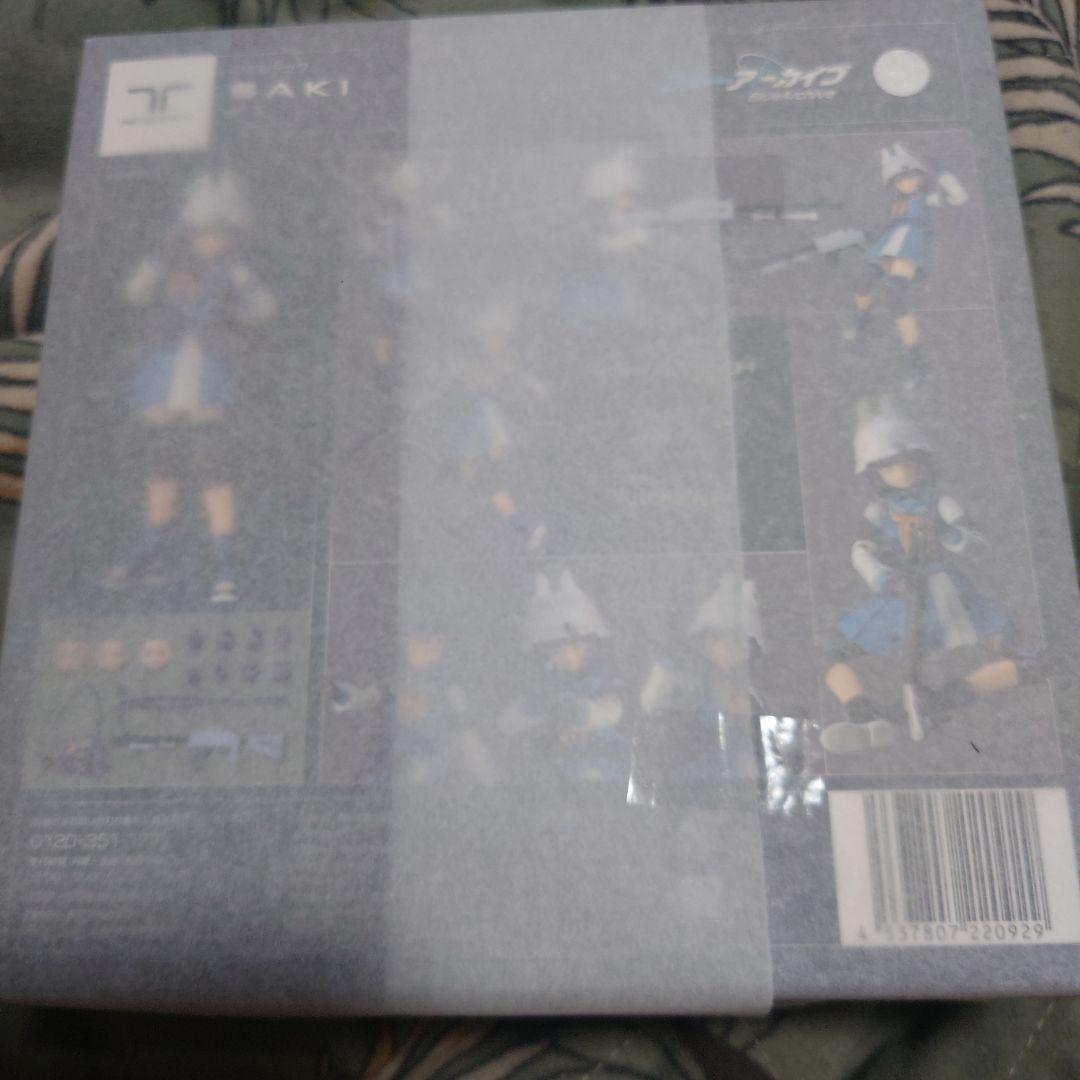 リボルテック　サキ　ブルーアーカイブ　空井サキ　海洋堂