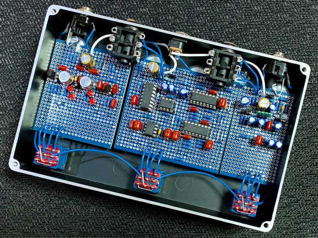 EarthQuakerDevices Helicopter Party クローン