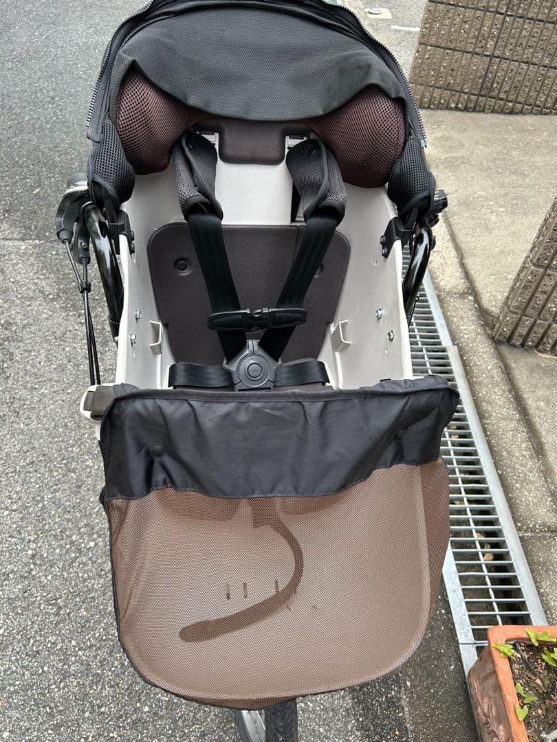 パナソニック　ギュット・クルーム
20インチ内装3段ギア大容量バッテリー16Ah