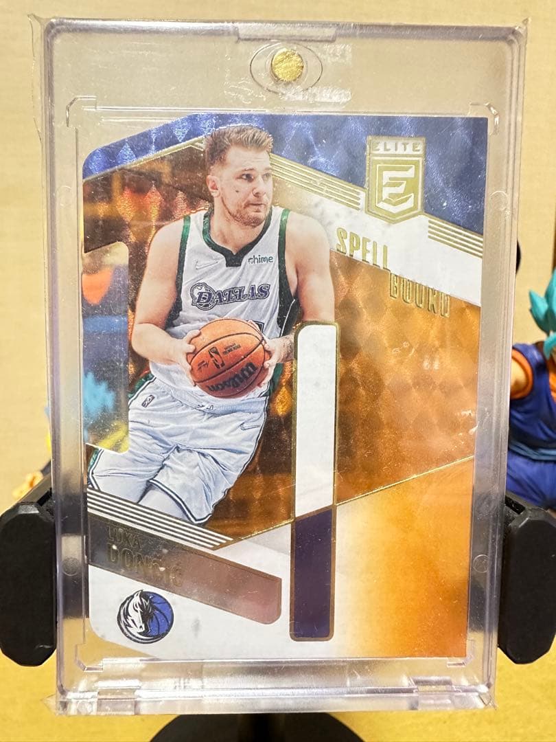Luka Doncic Spell Bound カードセット