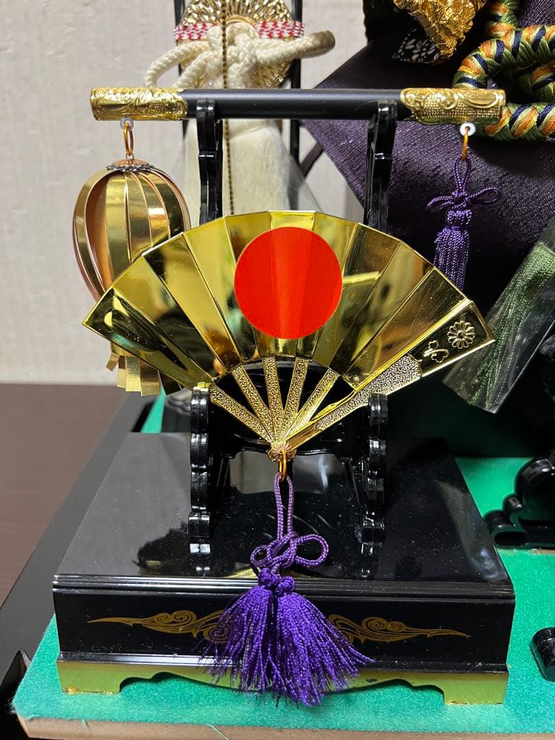 ５月節句　アクリルケース入り兜飾り